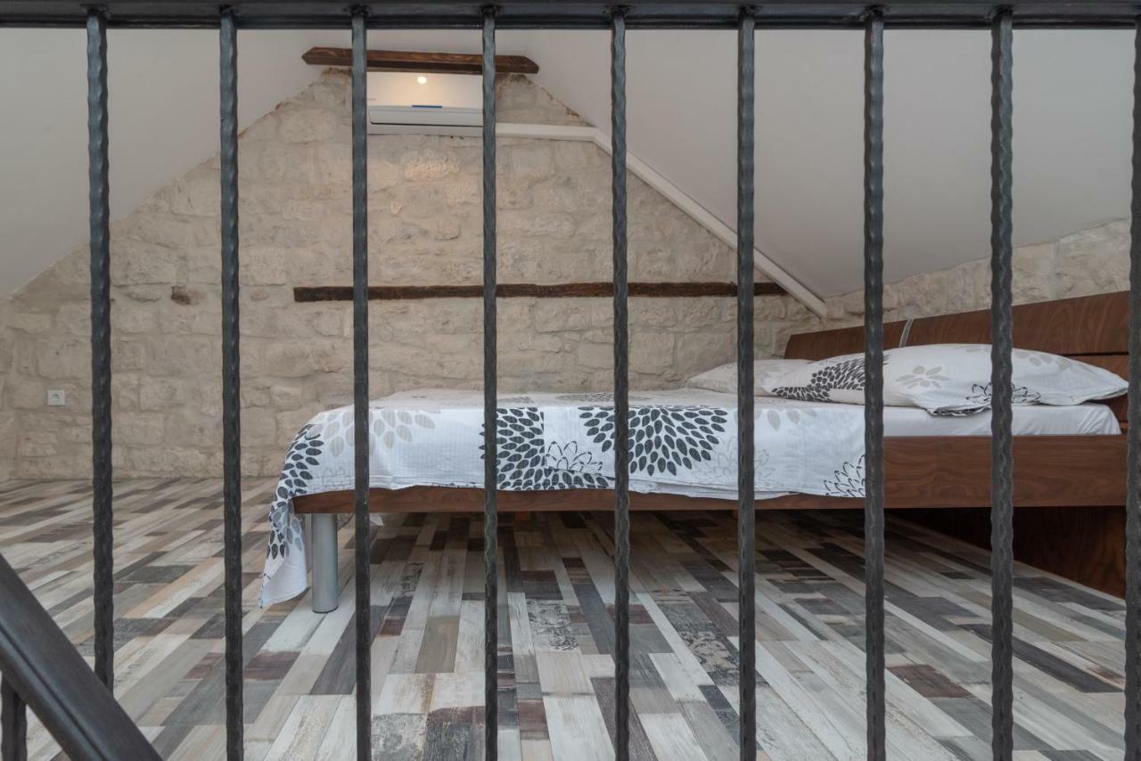 Apartman Skuribanda Trogir Buitenkant foto