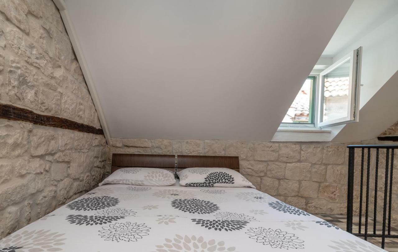 Apartman Skuribanda Trogir Buitenkant foto
