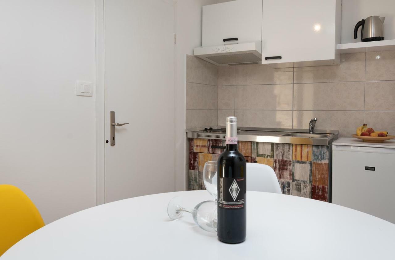 Apartman Skuribanda Trogir Buitenkant foto