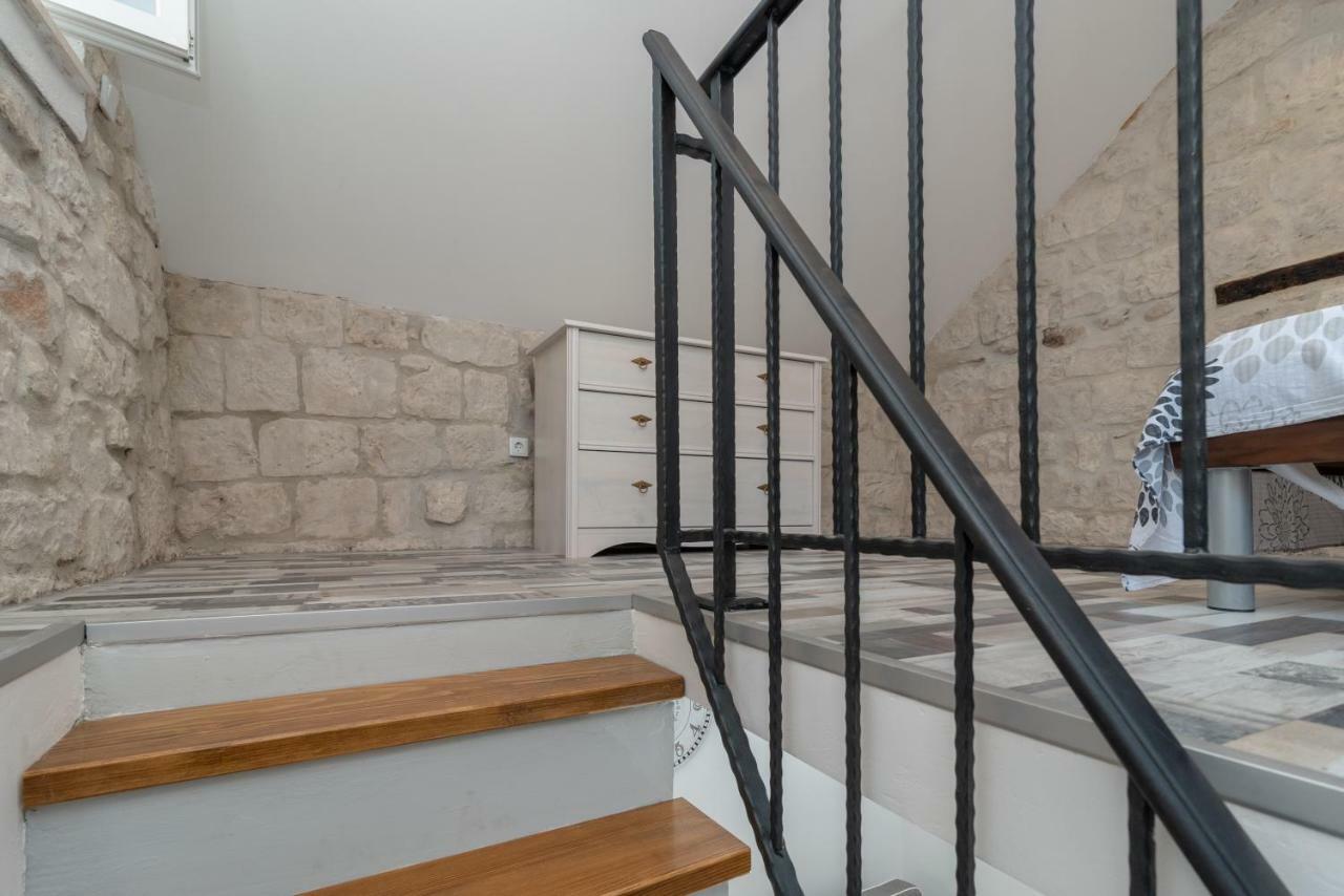 Apartman Skuribanda Trogir Buitenkant foto