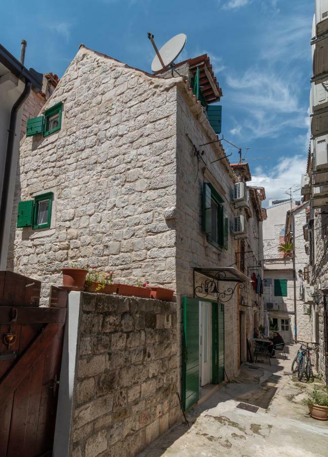 Apartman Skuribanda Trogir Buitenkant foto