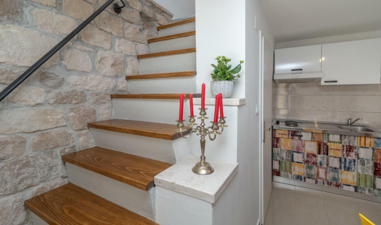Apartman Skuribanda Trogir Buitenkant foto